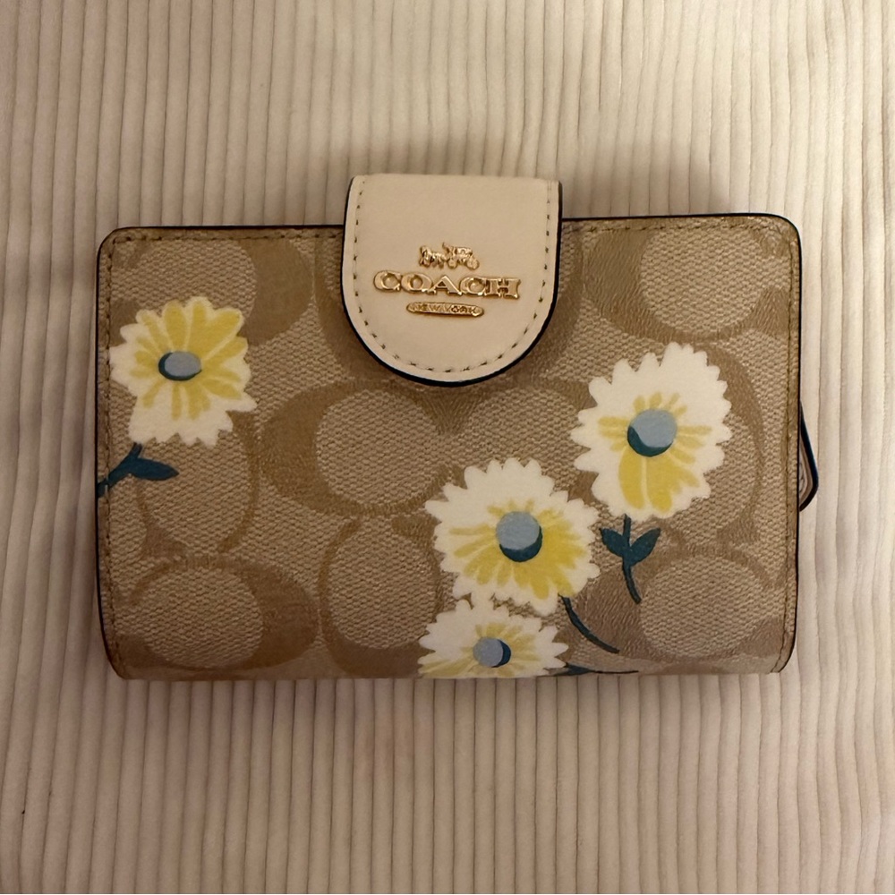 Coach Daisy Print Wallet in Tan and Cream
